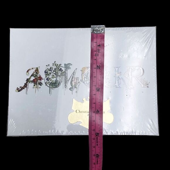 Christian Lacroix Amour Occasion Note Card Set - Picture 6 of 6